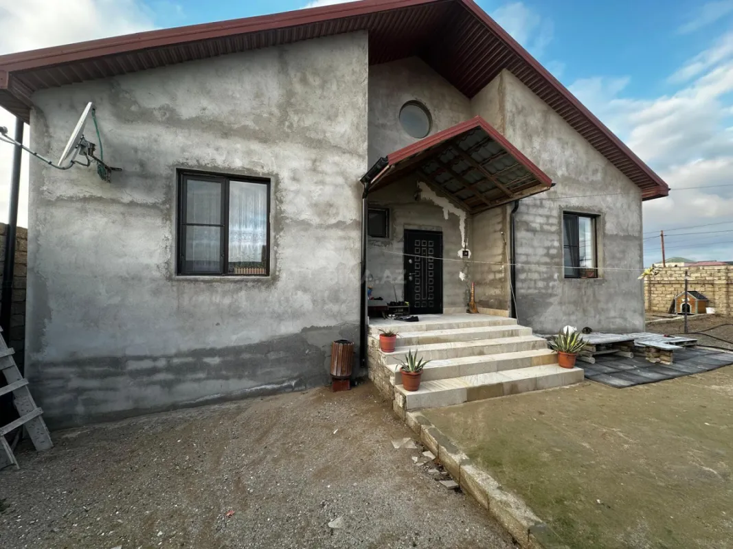 Satılır 4 otaqlı həyət evi 170 m²