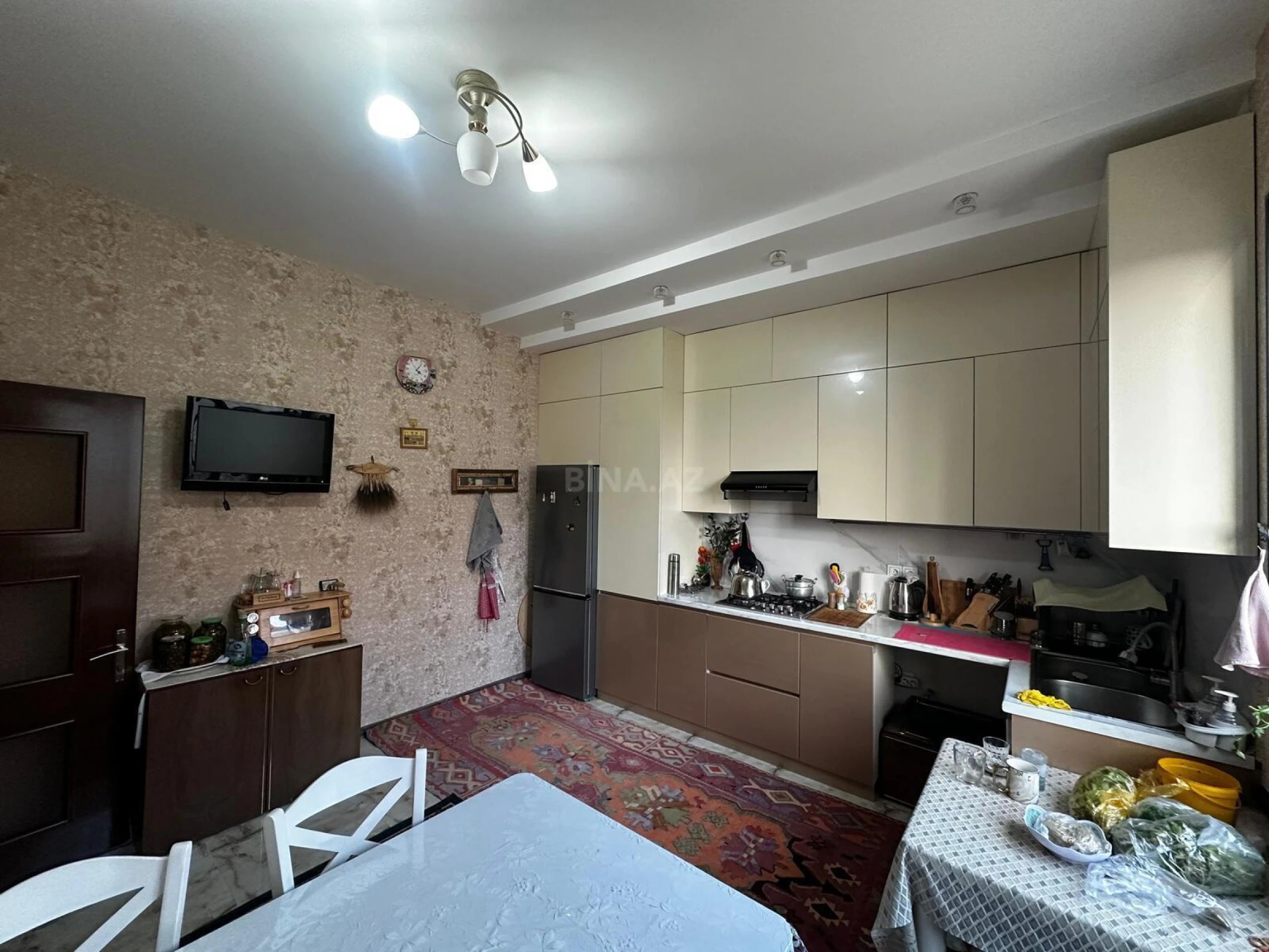 Satılır 4 otaqlı həyət evi 170 m²
