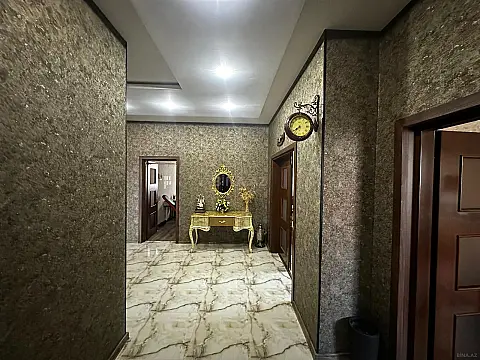 Satılır 4 otaqlı həyət evi 170 m²