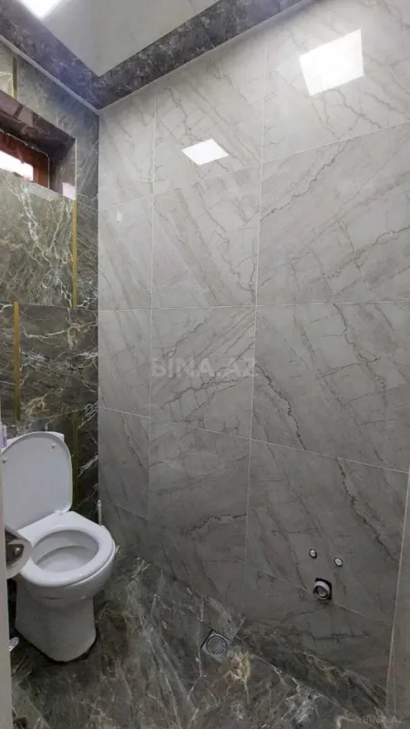 Satılır 8 otaqlı həyət evi 200 m²