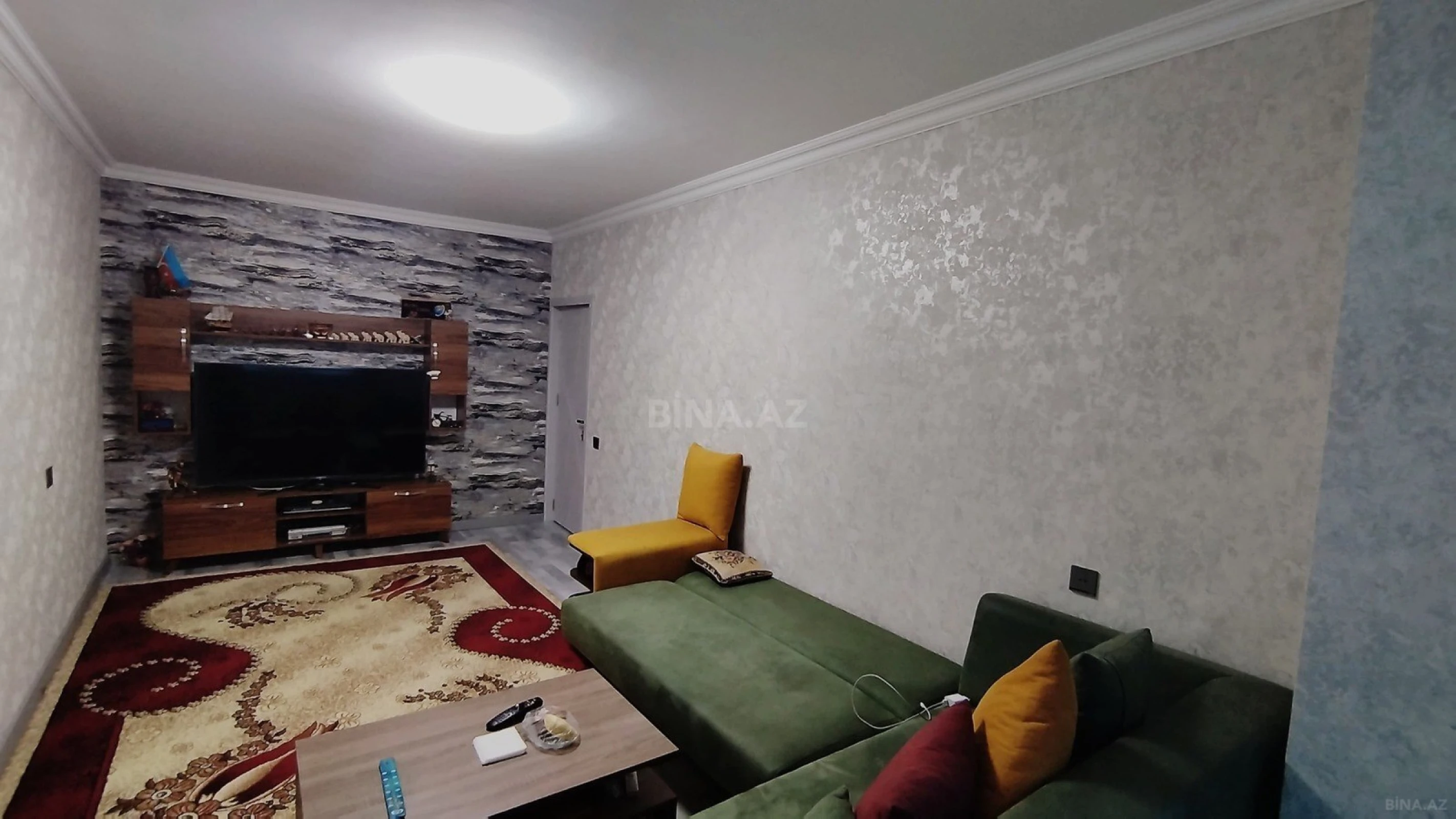 Satılır 5 otaqlı mənzil 130 m²