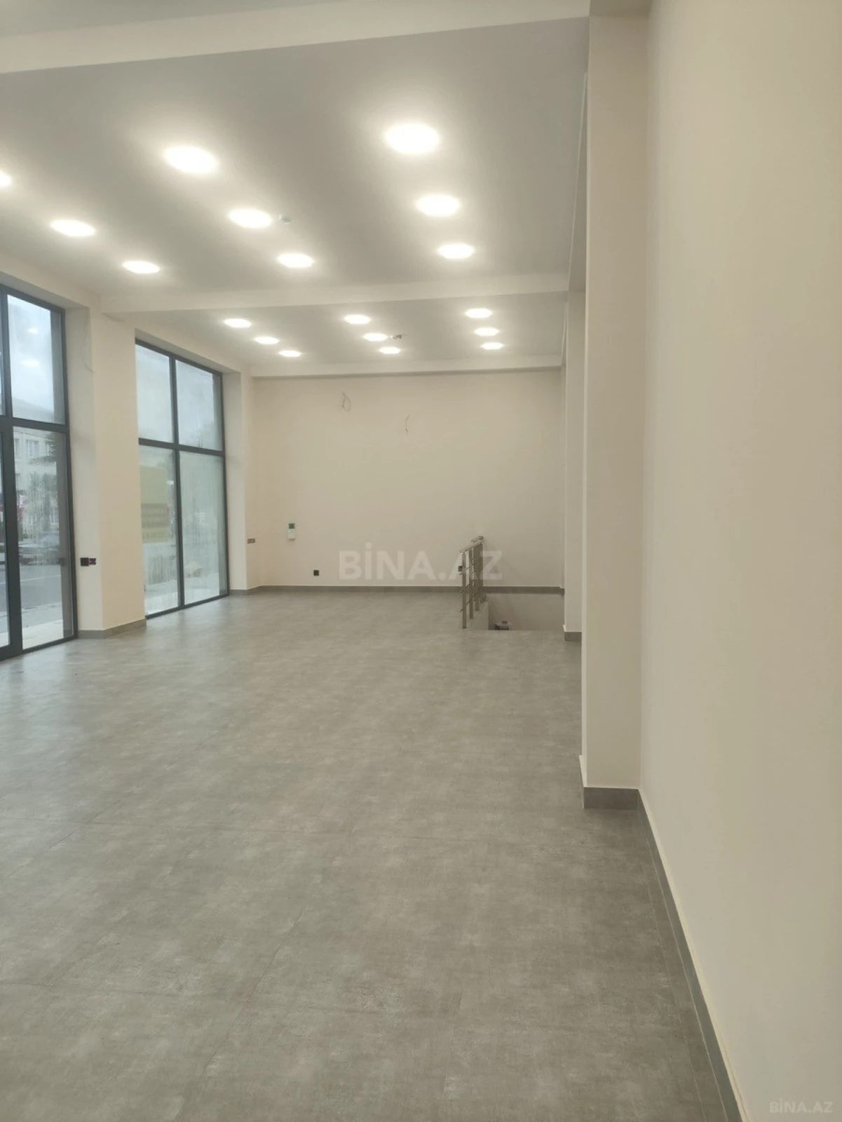 Satılır obyekt 130 m²