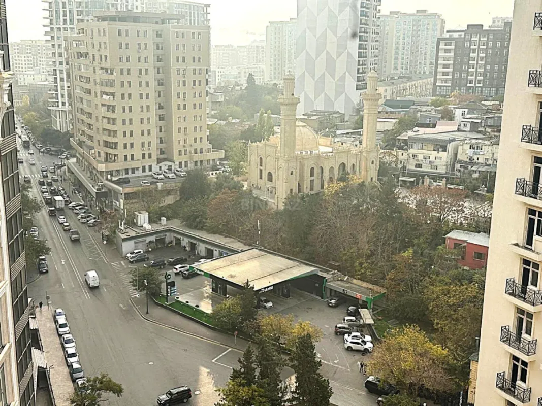 Satılır 3 otaqlı mənzil 113 m²