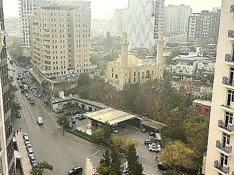 Satılır 3 otaqlı mənzil 113 m²