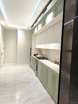 Satılır 2 otaqlı mənzil 102 m²