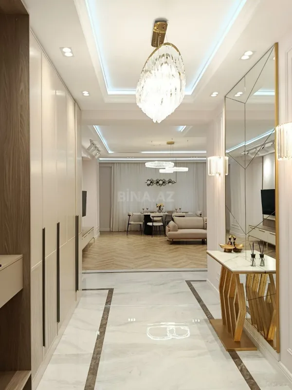 Satılır 2 otaqlı mənzil 102 m²