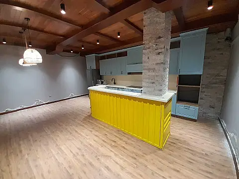 Kirayə verilir obyekt 530 m²