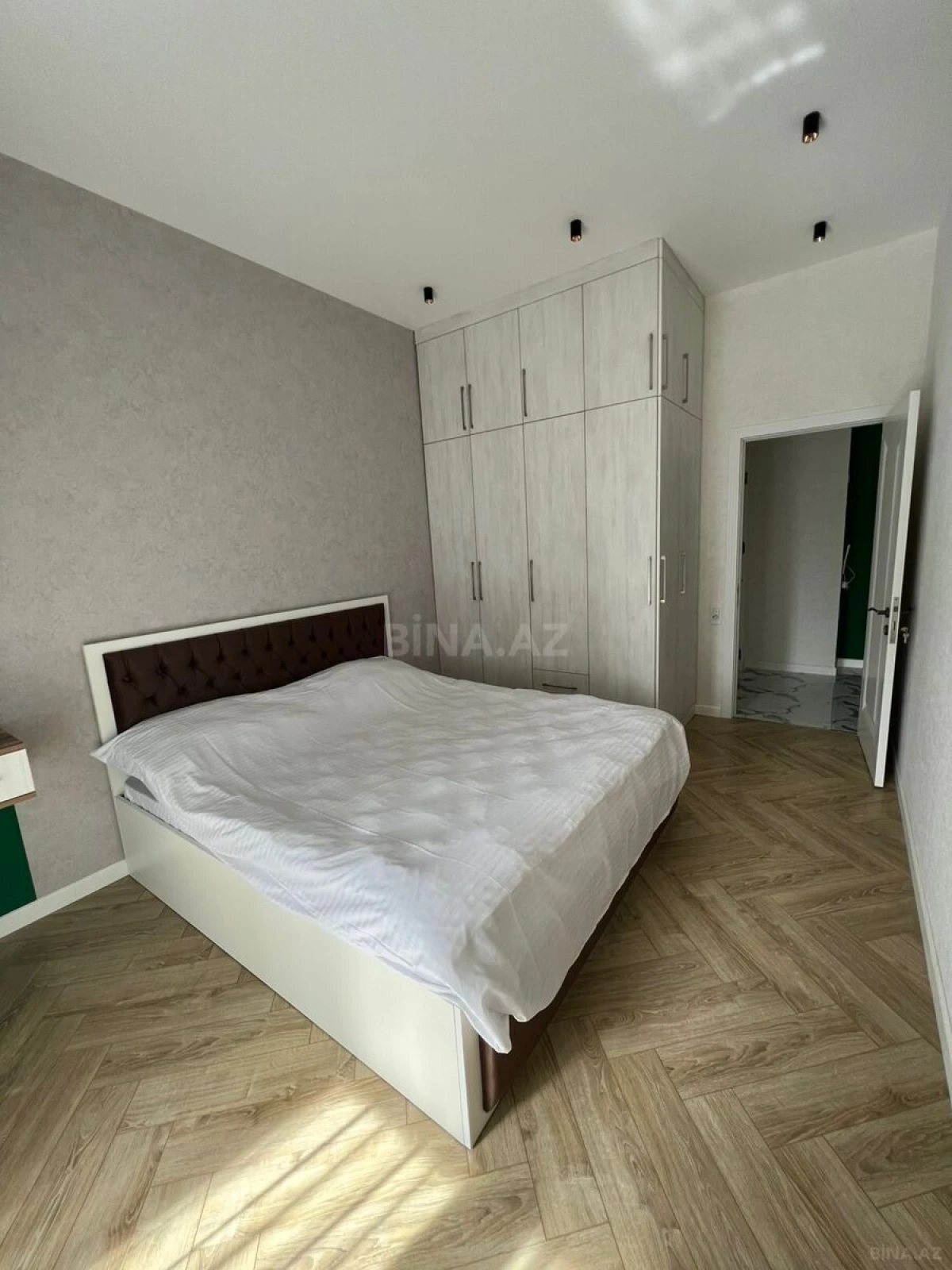 Satılır 2 otaqlı mənzil 65 m²