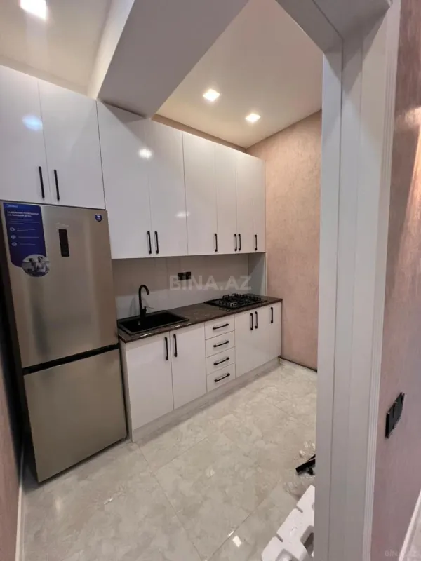Kirayə verilir 2 otaqlı mənzil 75 m²
