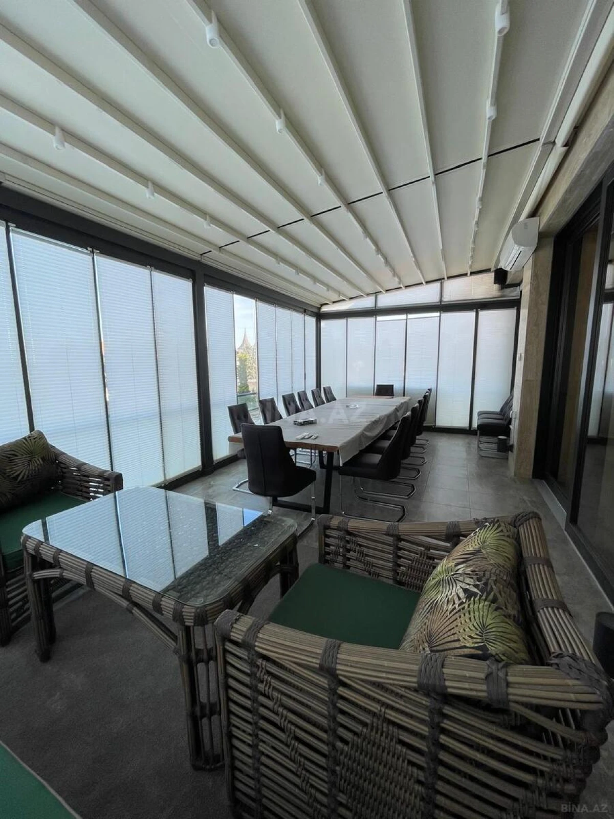 Satılır 6 otaqlı həyət evi 650 m²