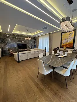 Satılır 6 otaqlı həyət evi 650 m²