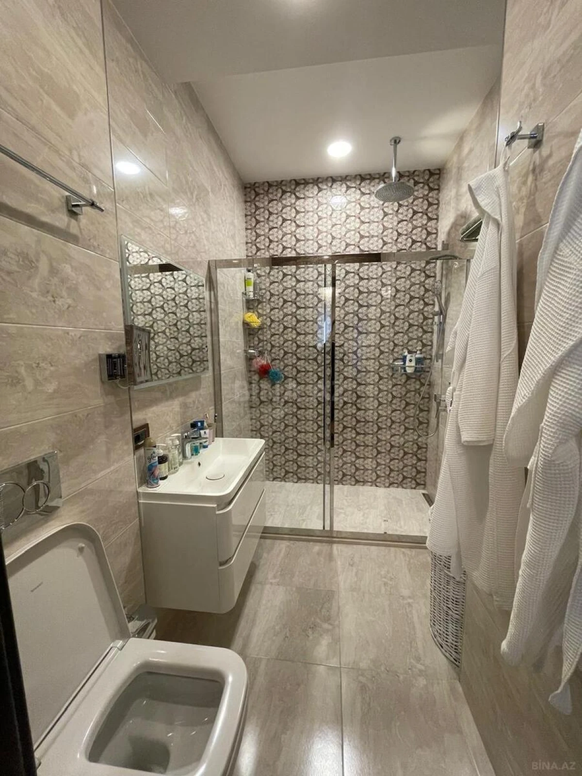 Satılır 6 otaqlı həyət evi 650 m²