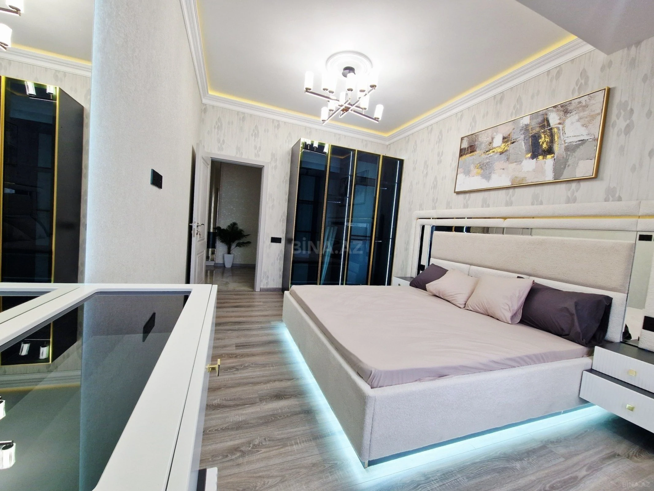 Satılır 2 otaqlı mənzil 84.6 m²