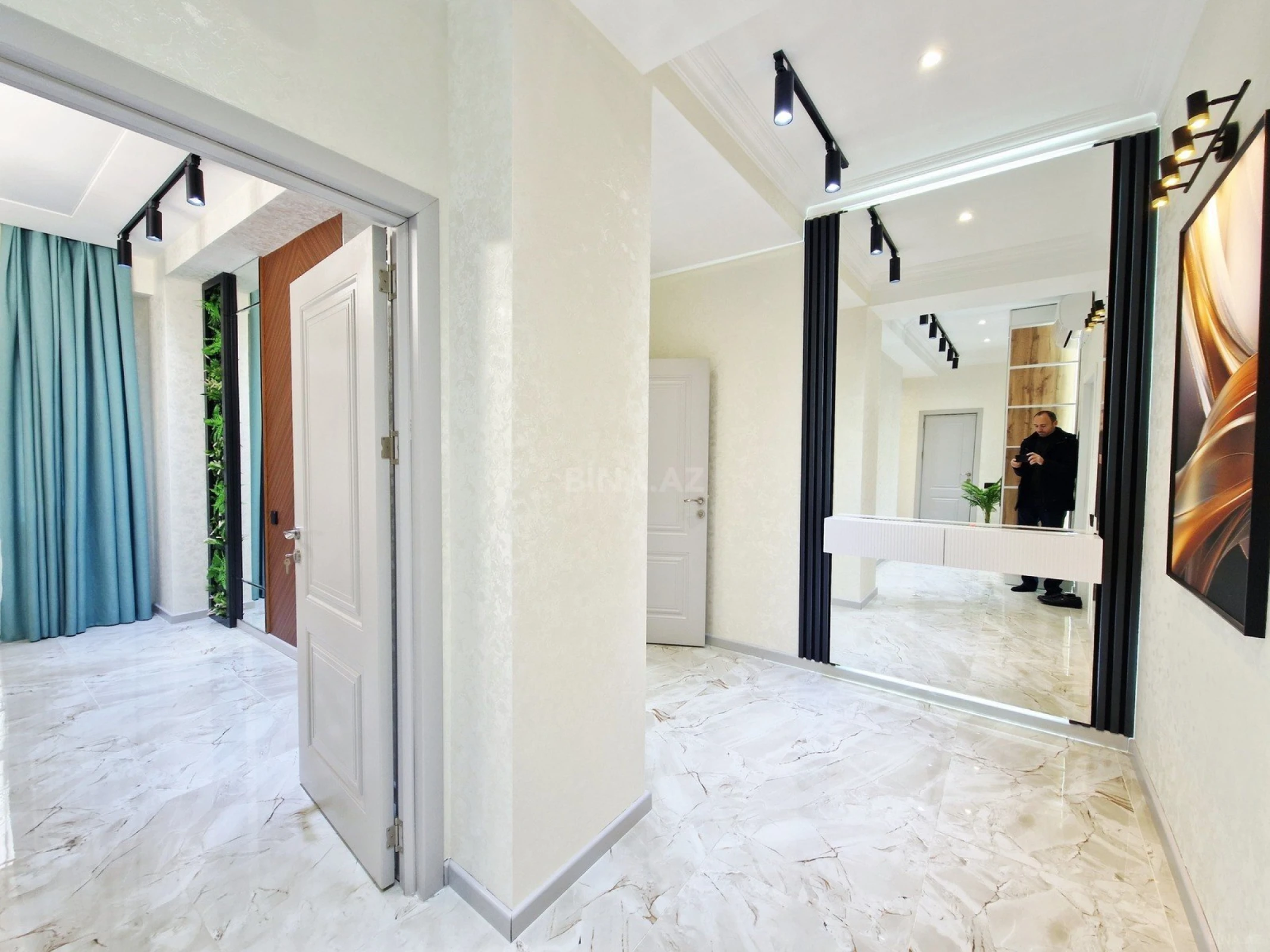 Satılır 2 otaqlı mənzil 84.6 m²