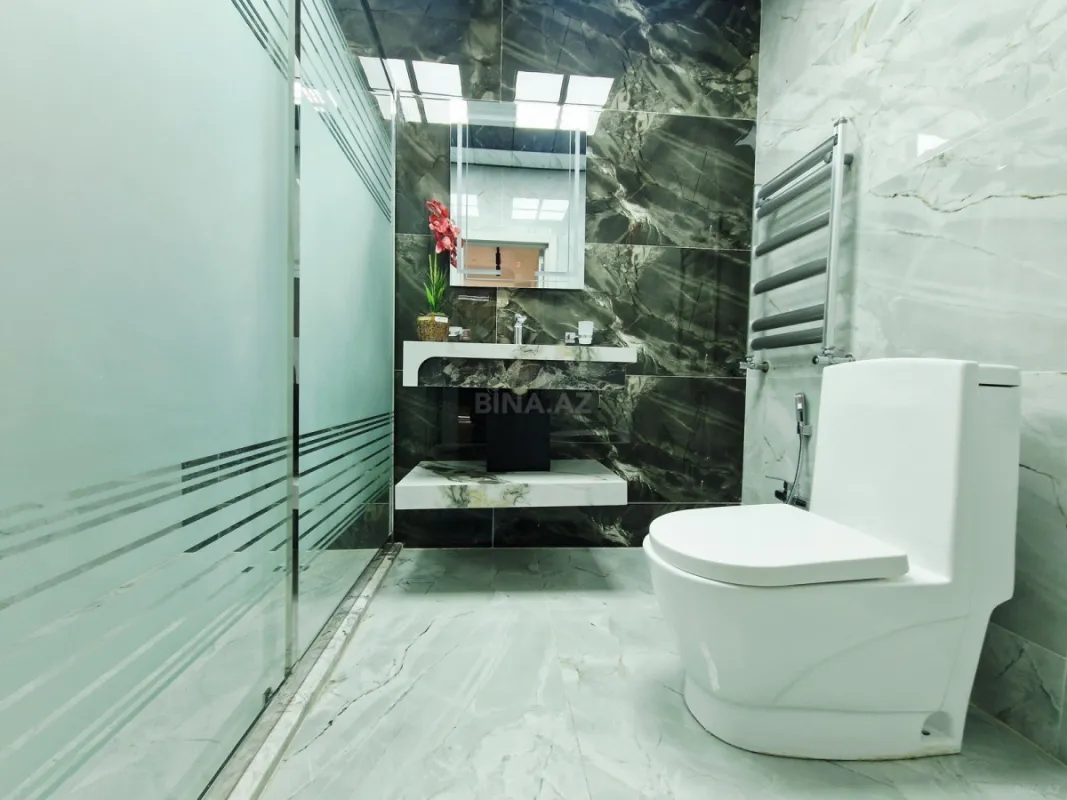 Satılır 2 otaqlı mənzil 84.6 m²