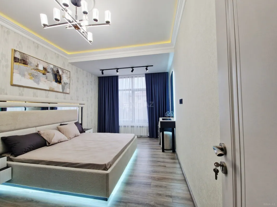 Satılır 2 otaqlı mənzil 84.6 m²