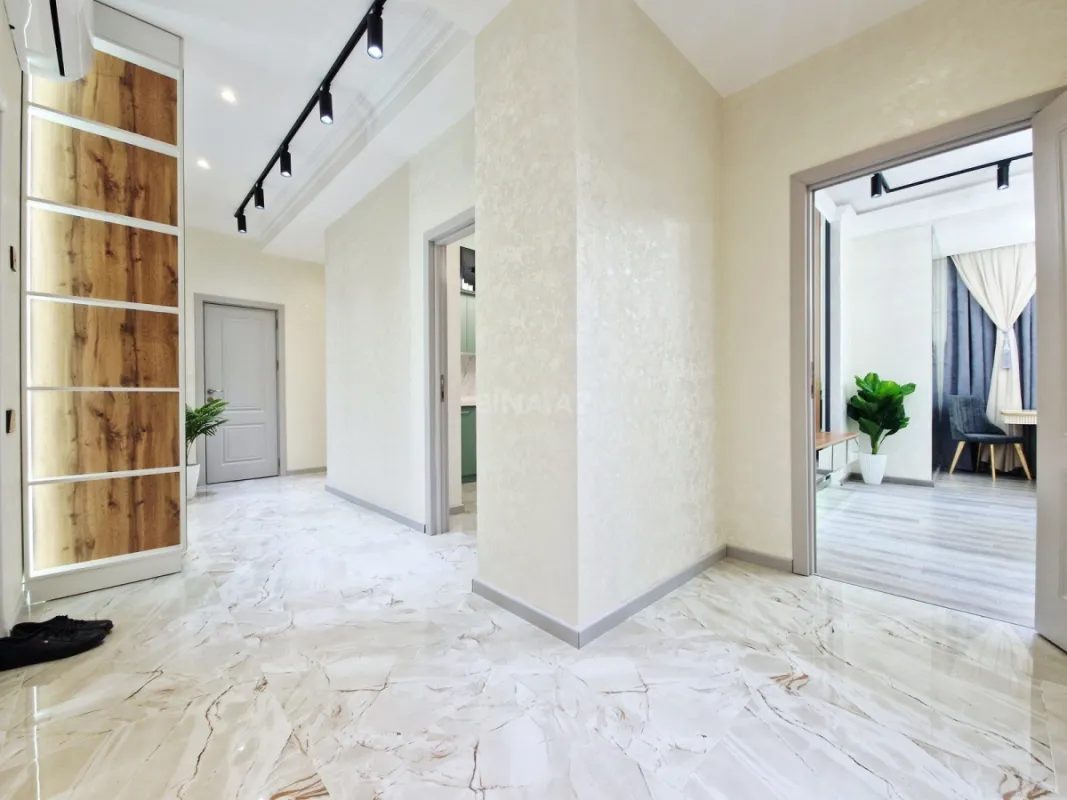 Satılır 2 otaqlı mənzil 84.6 m²