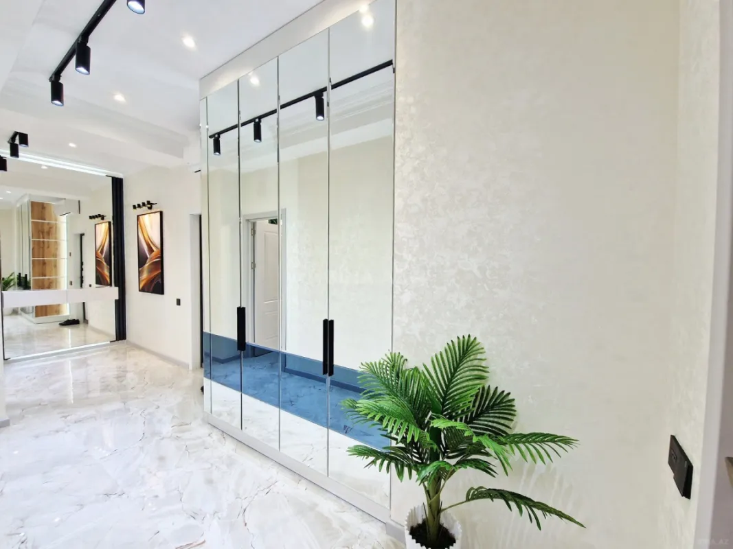 Satılır 2 otaqlı mənzil 84.6 m²