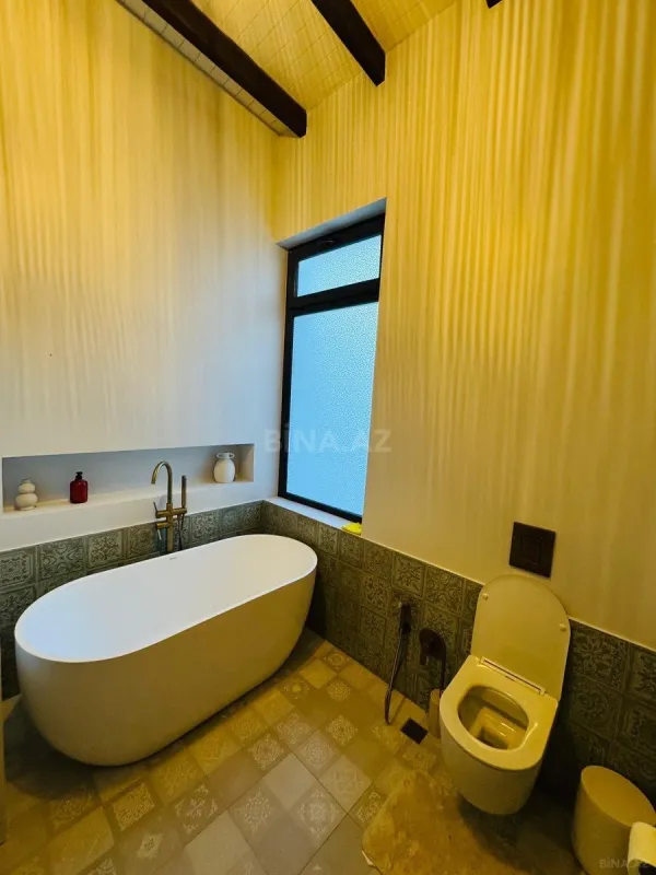 Kirayə verilir 4 otaqlı həyət evi 250 m²