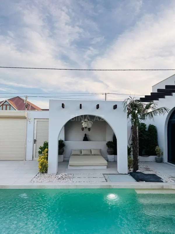 Kirayə verilir 4 otaqlı həyət evi 250 m²