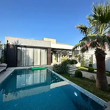 Kirayə verilir 4 otaqlı həyət evi 250 m²