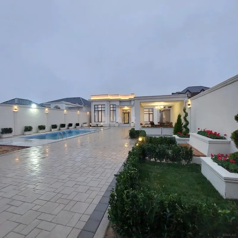 Kirayə verilir 4 otaqlı həyət evi 250 m²