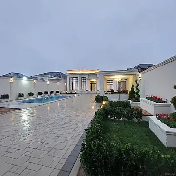 Kirayə verilir 4 otaqlı həyət evi 250 m²