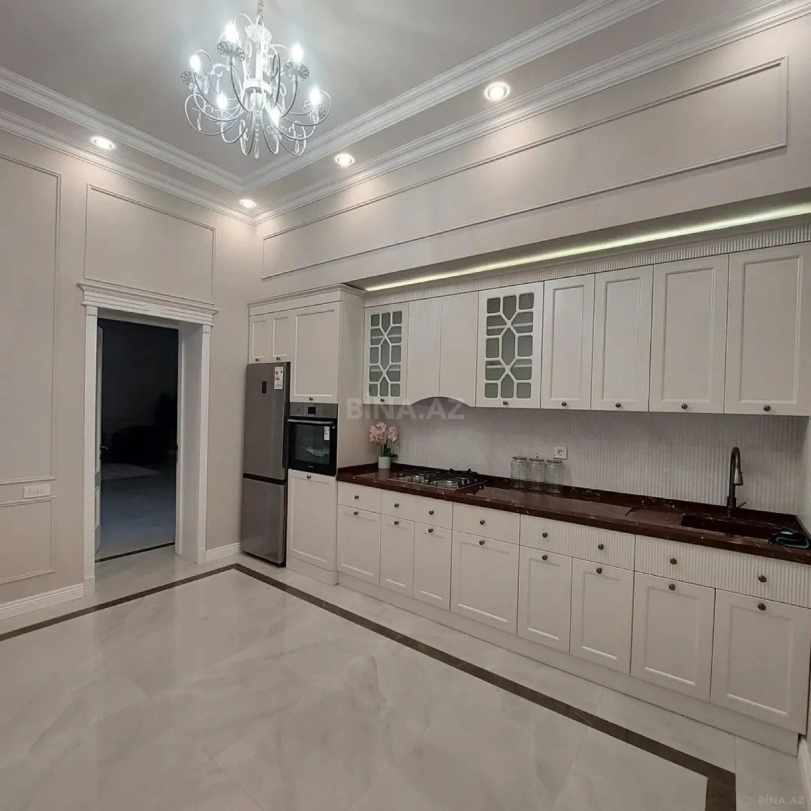 Kirayə verilir 4 otaqlı həyət evi 250 m²