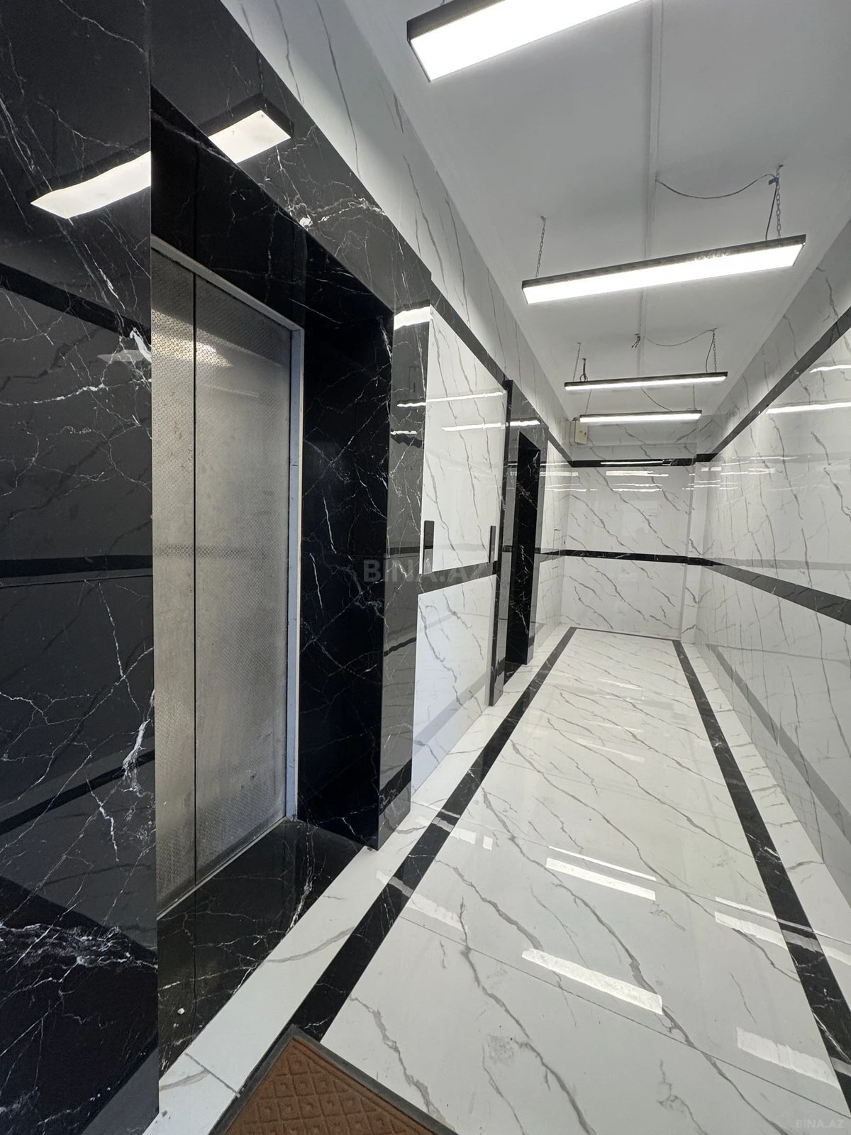 Satılır 3 otaqlı mənzil 124 m²