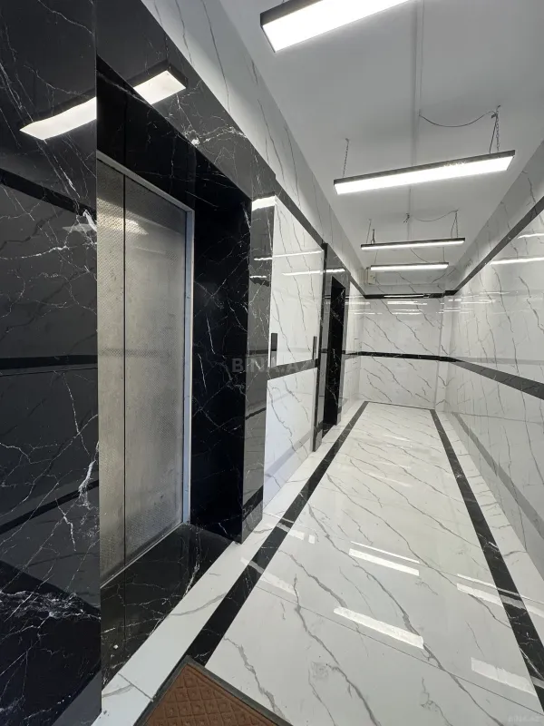 Satılır 3 otaqlı mənzil 124 m²