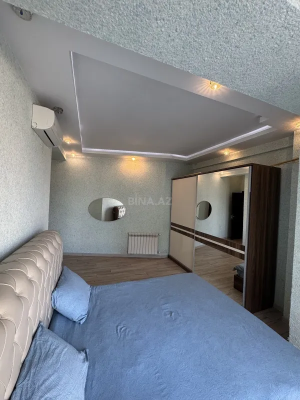 Satılır 3 otaqlı mənzil 124 m²