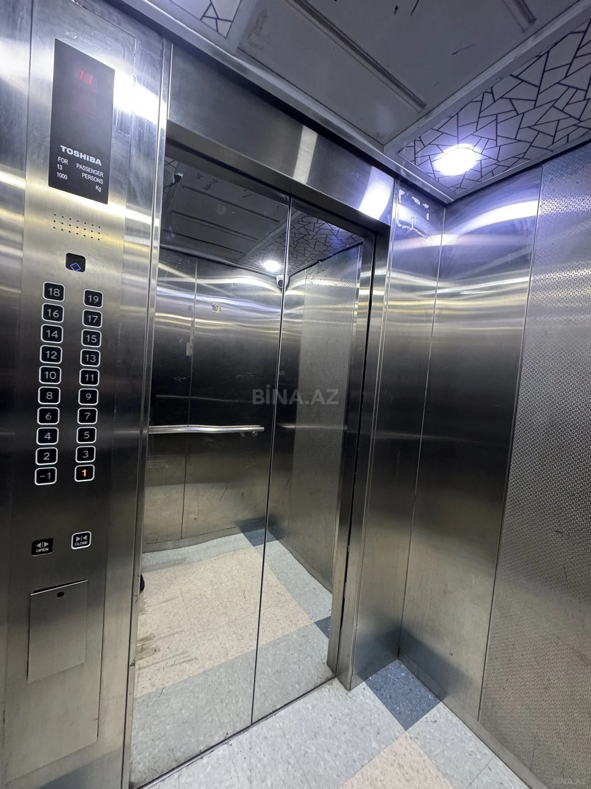 Satılır 3 otaqlı mənzil 124 m²