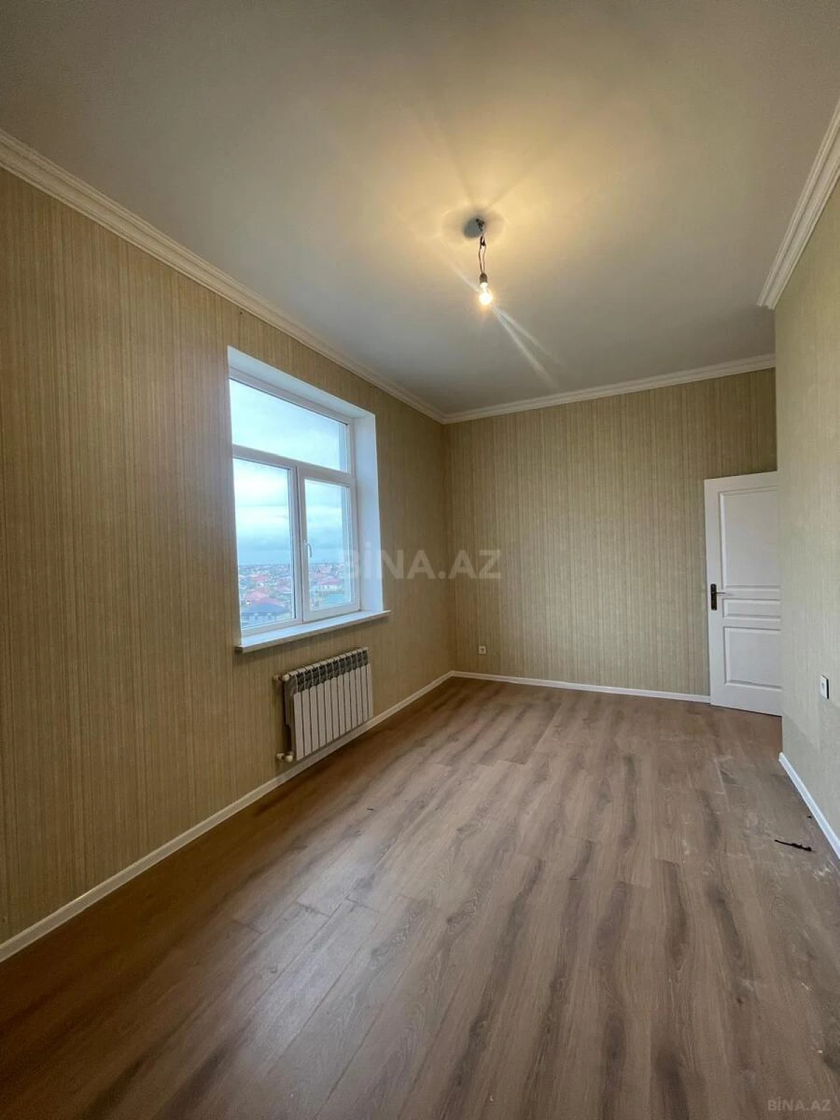 Satılır 3 otaqlı mənzil 77 m²
