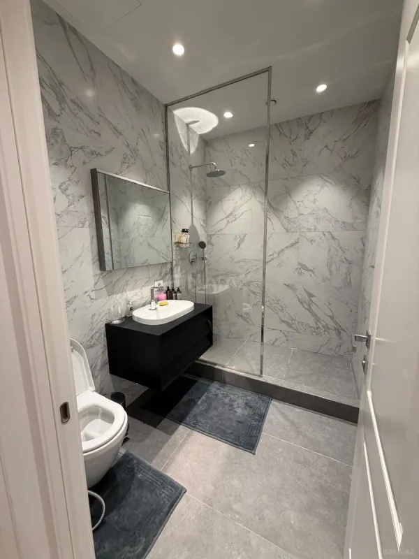 Kirayə verilir 3 otaqlı mənzil 110 m²