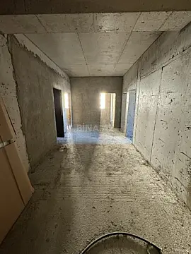 Satılır 4 otaqlı mənzil 136 m²