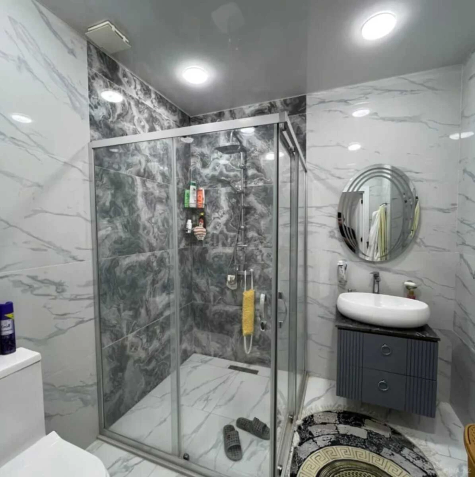 Satılır 2 otaqlı mənzil 65 m²