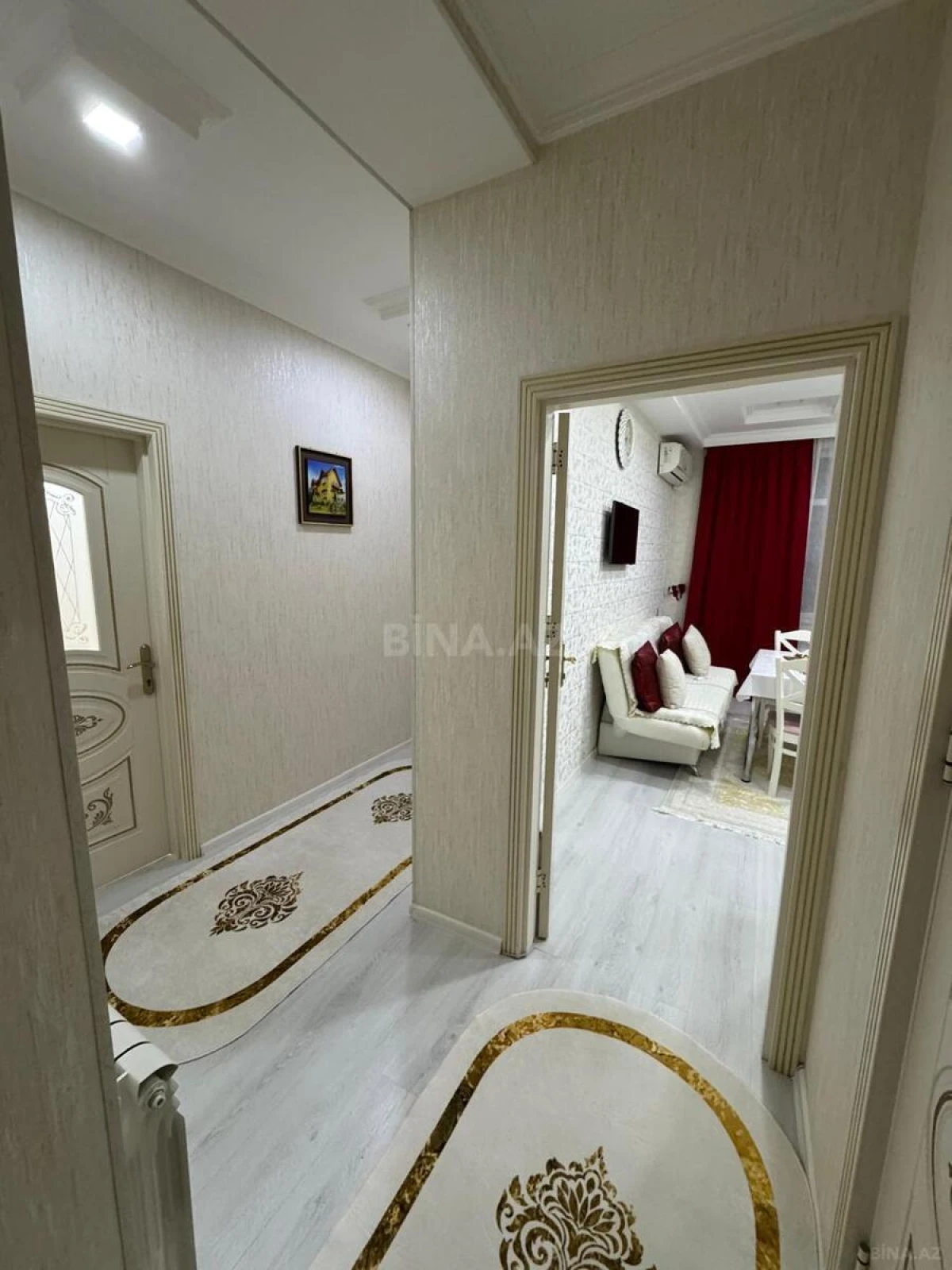 Satılır 3 otaqlı mənzil 105 m²