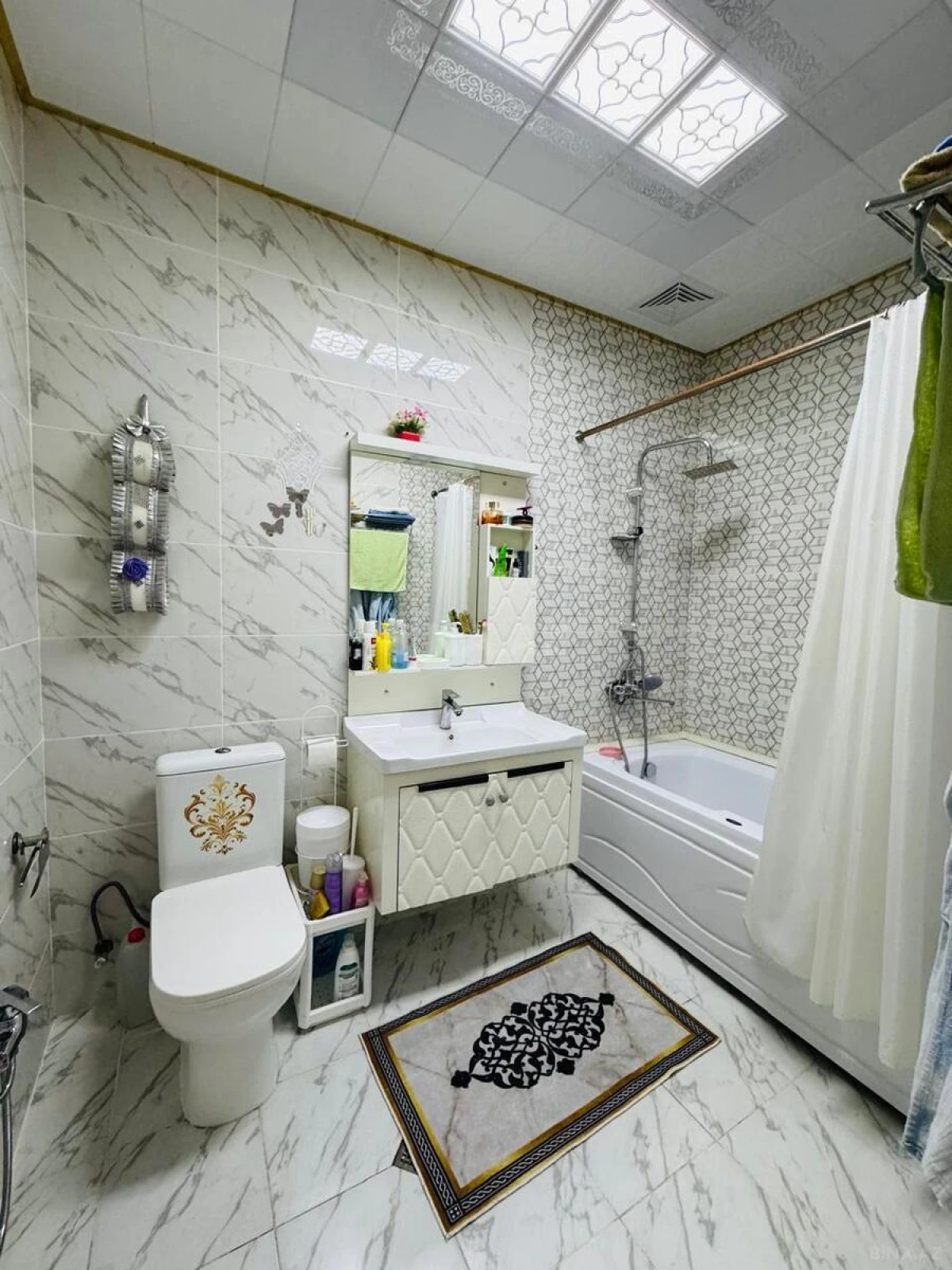 Satılır 3 otaqlı mənzil 105 m²