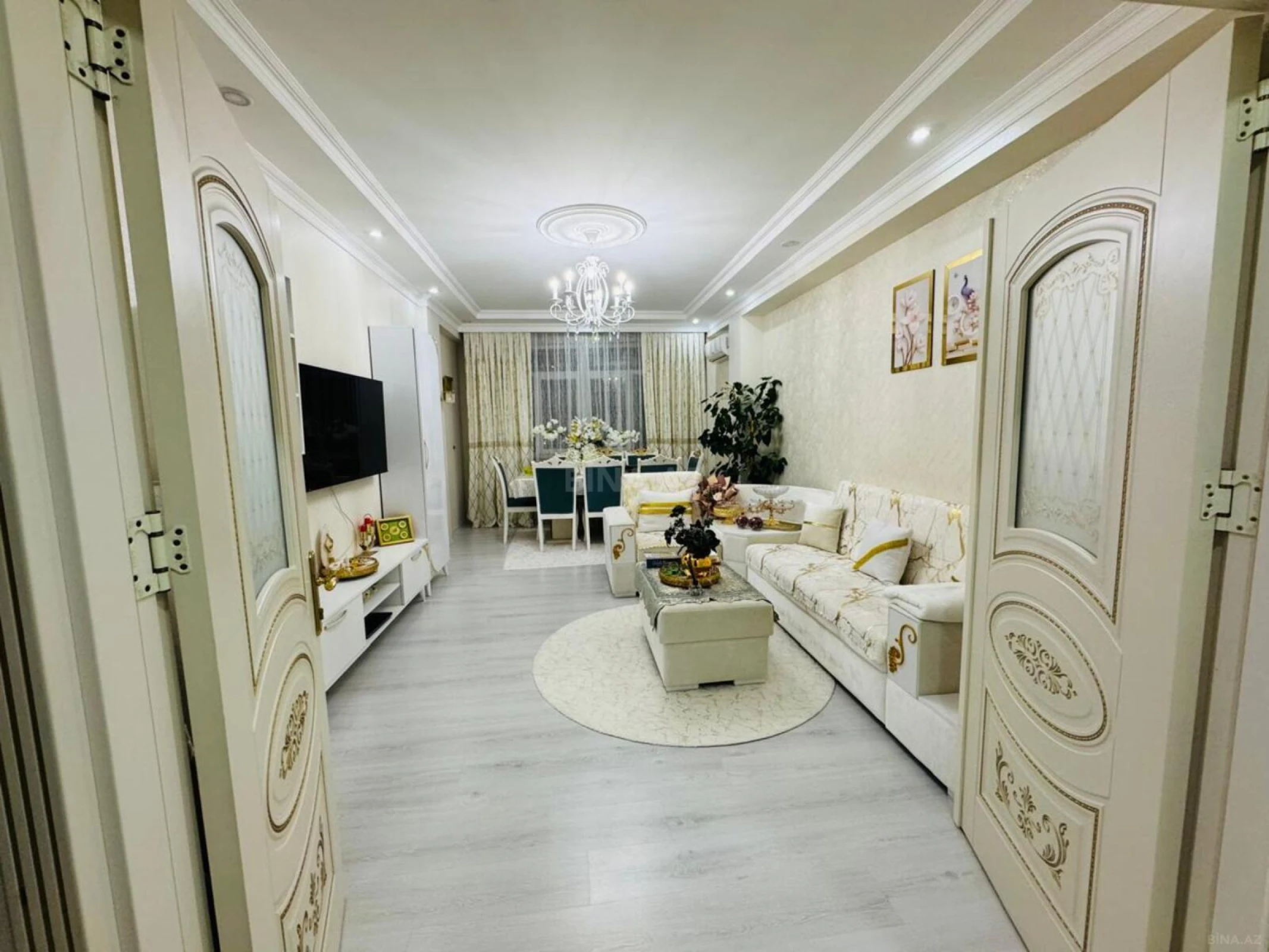 Satılır 3 otaqlı mənzil 105 m²