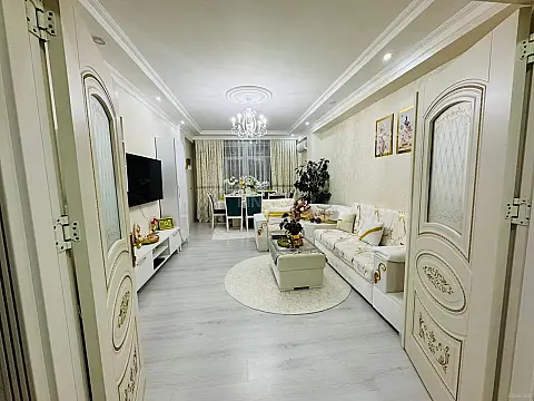 Satılır 3 otaqlı mənzil 105 m²