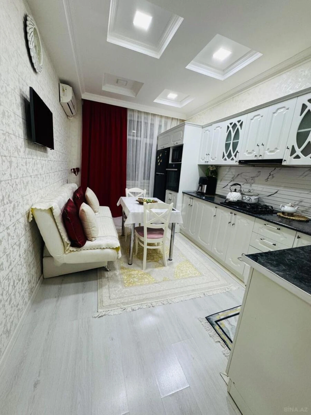 Satılır 3 otaqlı mənzil 105 m²