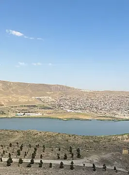 Satılır 3 otaqlı mənzil 130 m²