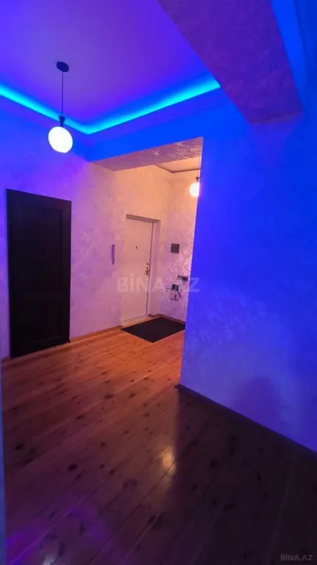 Satılır 2 otaqlı mənzil 78 m²