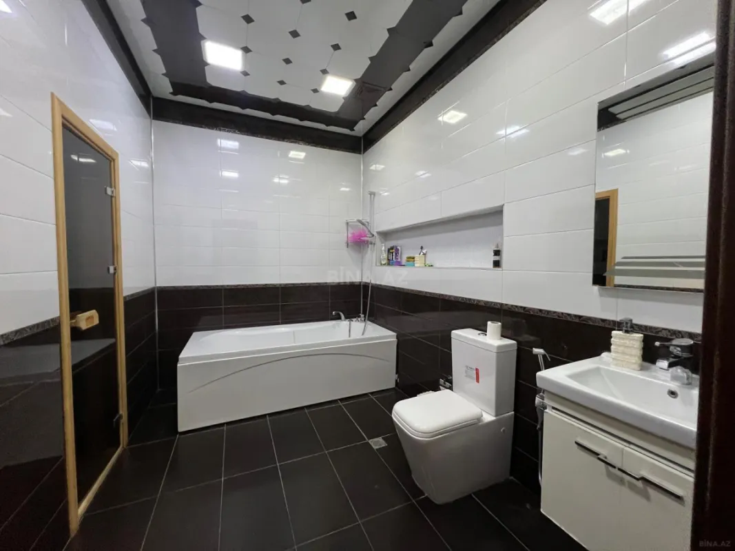 Satılır 4 otaqlı mənzil 220 m²