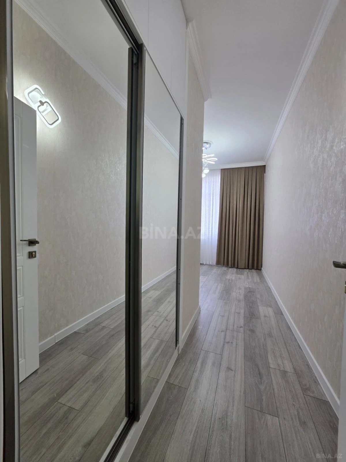 Satılır 3 otaqlı mənzil 88 m²