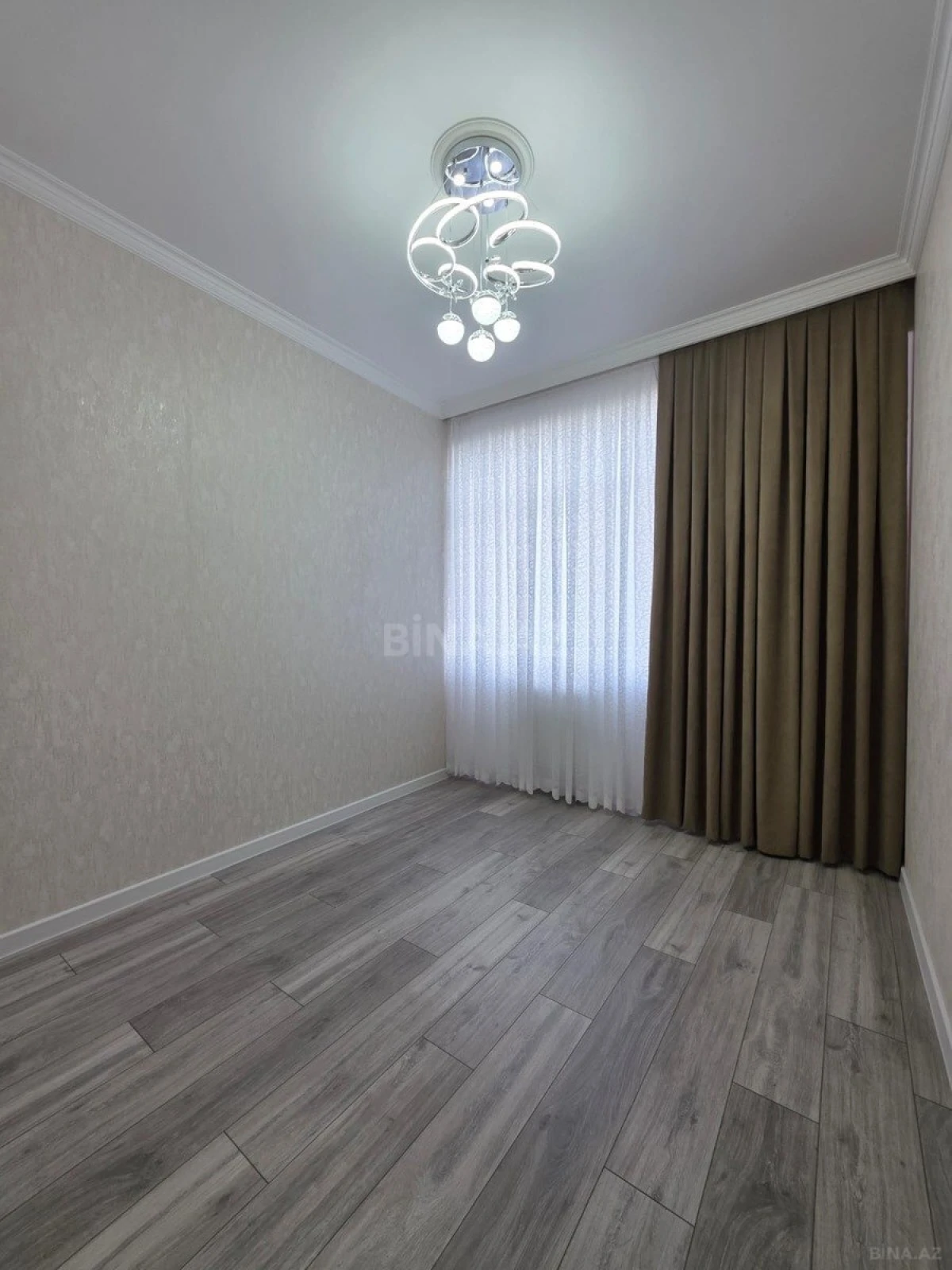 Satılır 3 otaqlı mənzil 88 m²