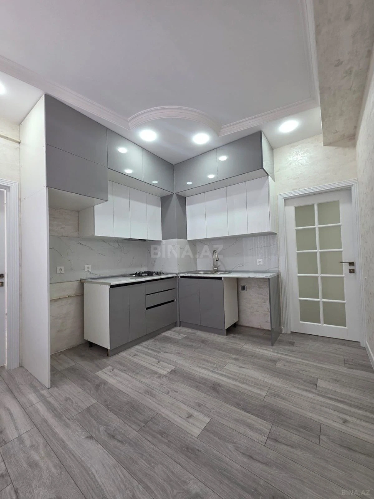 Satılır 3 otaqlı mənzil 88 m²