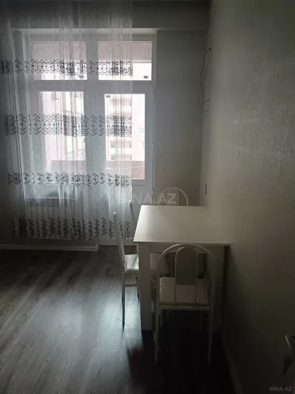 Kirayə verilir 2 otaqlı mənzil 47 m²