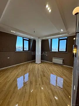 Satılır 5 otaqlı mənzil 260 m²