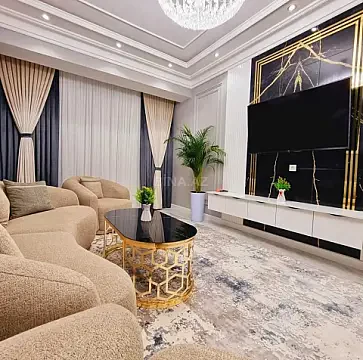 Kirayə verilir 3 otaqlı mənzil 166 m² — Bakı 3 otaq 166.00 m²